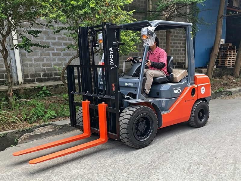 Panduan Memilih Forklift Sesuai Kebutuhan Bisnis