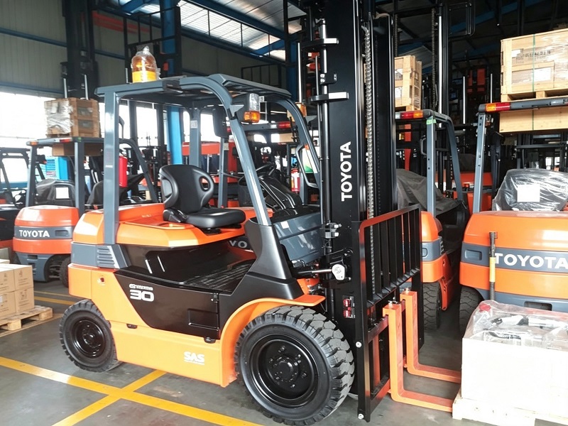 Forklift Toyota Listrik 8FB Series (1.5 ton - 3 Ton) - Gambar 2